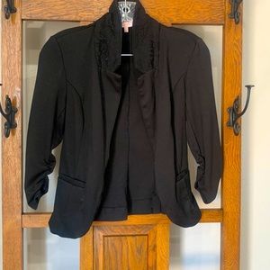 Junior’s Candies cropped blazer in black. Gently worn
